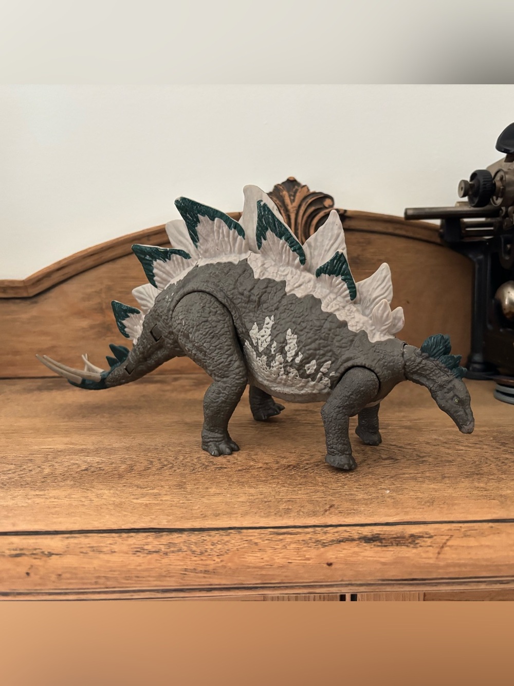 Jurassic World Stegosaurus Dinosaur Strike Action Attack Figure 2017 Mattel